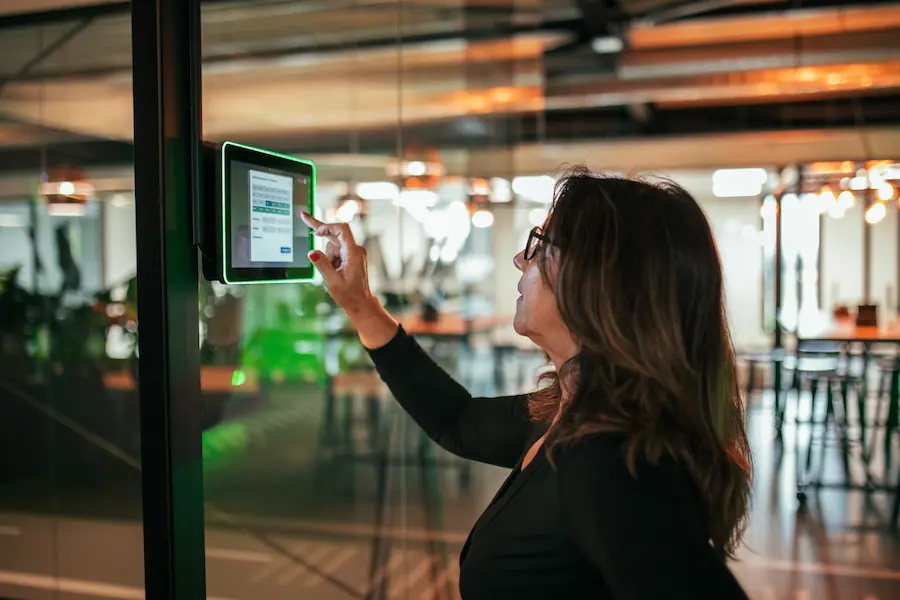 Room booking met Zaaldisplay bij zakelijke dienstverleners